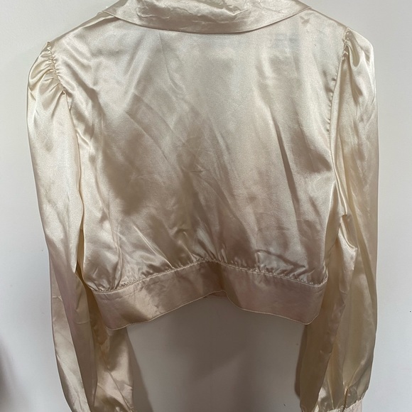 PLT Silk Crop Blouse - Picture 2 of 4